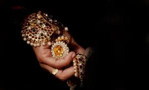 you should not be packing jewelry for international transport