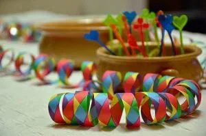 Use garlands when you decorate your Hong Kong home for Halloween.
