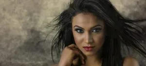 Fashion woman portrait - move a beauty salon