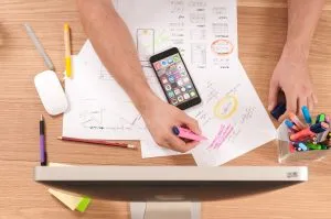 organize a cost-effective household relocation in Hong Kong by making a plan