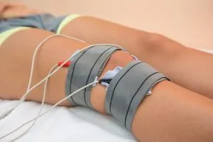 woman treating her knee