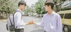 Two people who meet after moving to Hong Kong