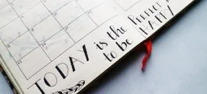 A calendar is useful, so you can check out the moving seasons when choosing an international moving date.